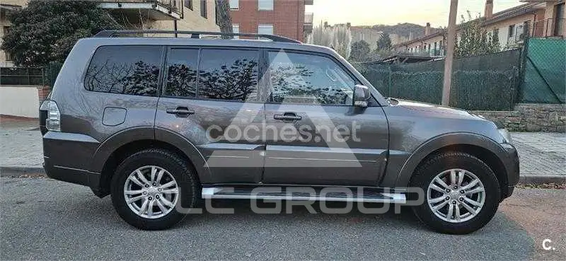2014 Mitsubishi MONTERO