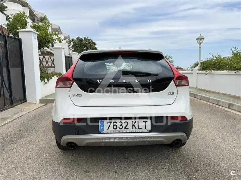 2014 Volvo V40