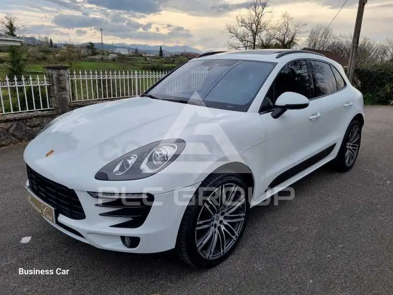 2014 Porsche MACAN