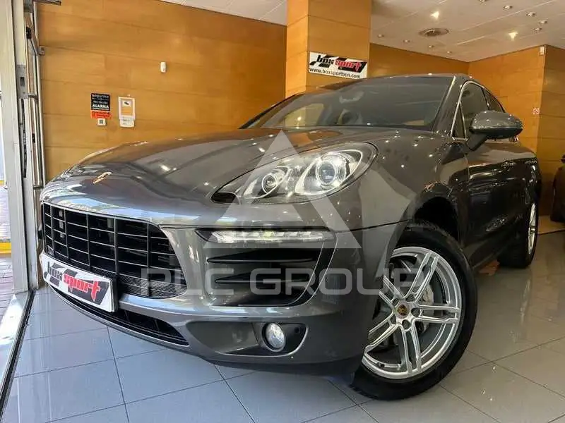 2014 Porsche MACAN