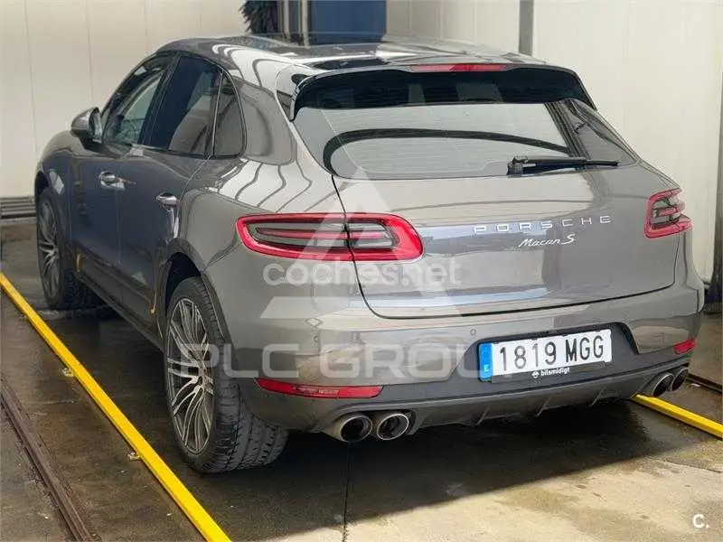2014 Porsche MACAN