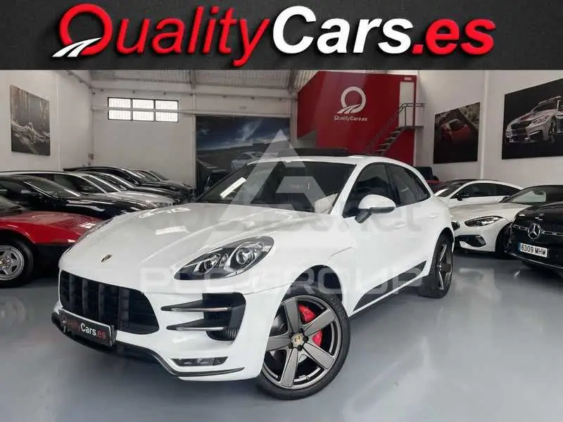 2014 Porsche MACAN