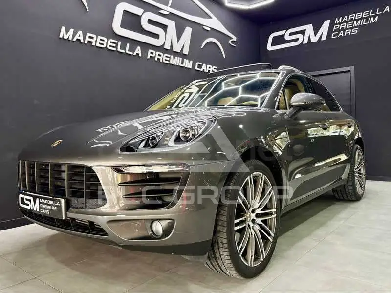 2014 Porsche MACAN