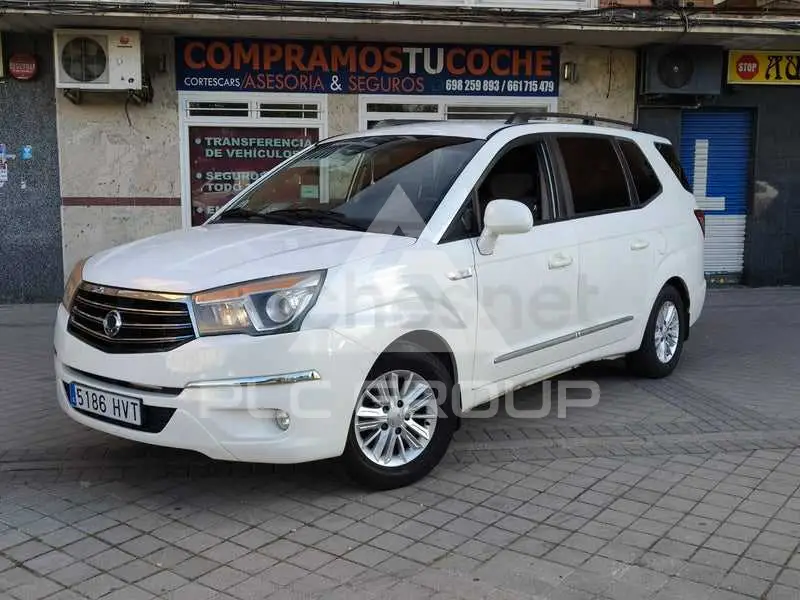 2014 Ssangyong Rodius