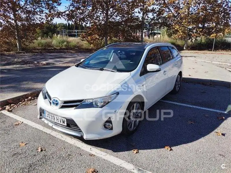 2014 Toyota AURIS