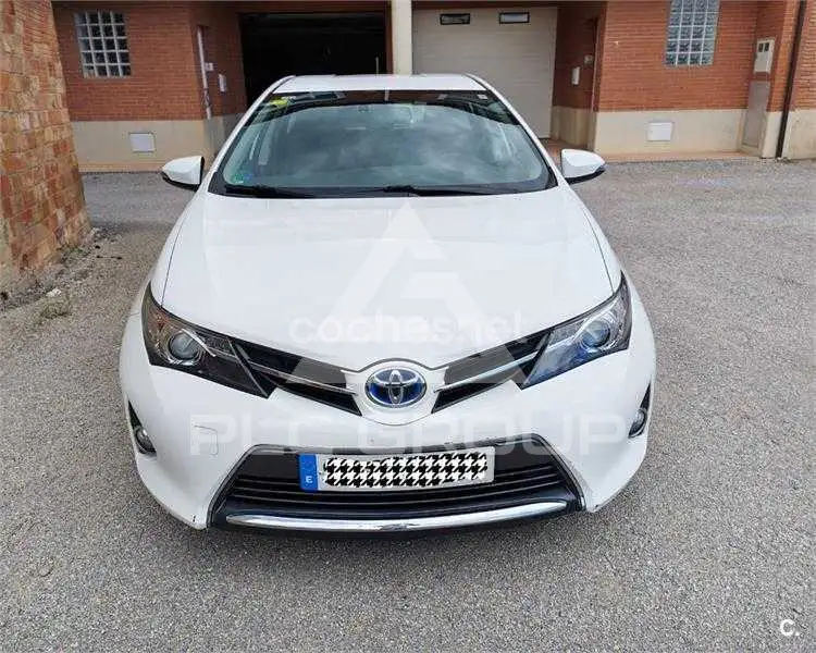 2014 Toyota AURIS