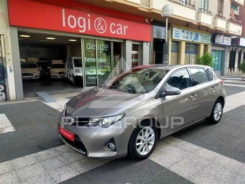 2014 Toyota AURIS