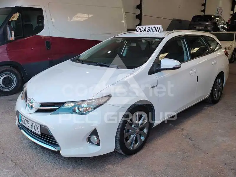 2014 Toyota AURIS