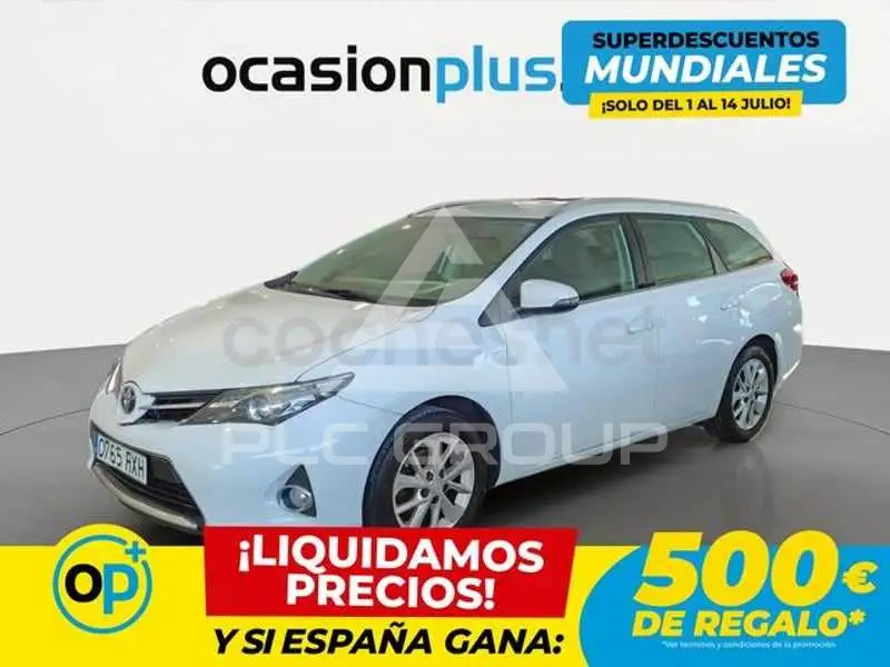 2014 Toyota AURIS