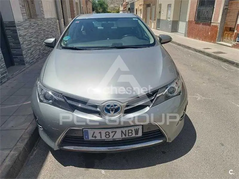 2014 Toyota AURIS