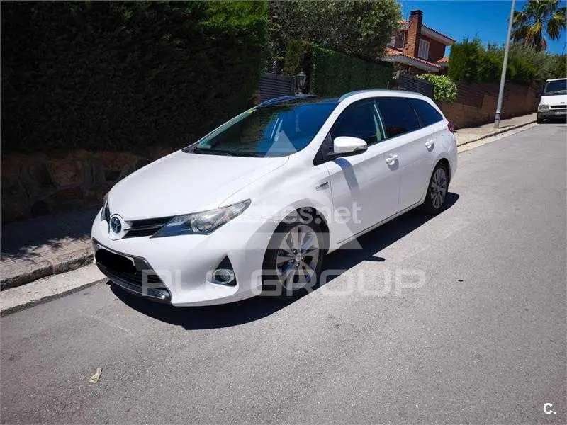 2014 Toyota AURIS
