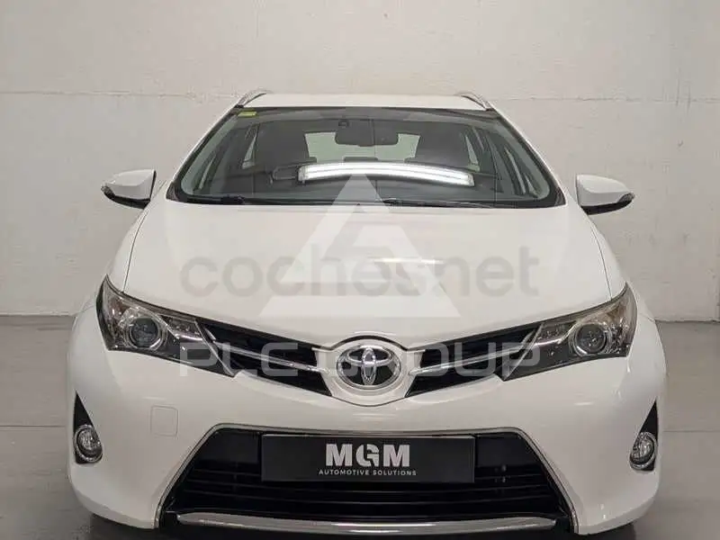 2014 Toyota AURIS