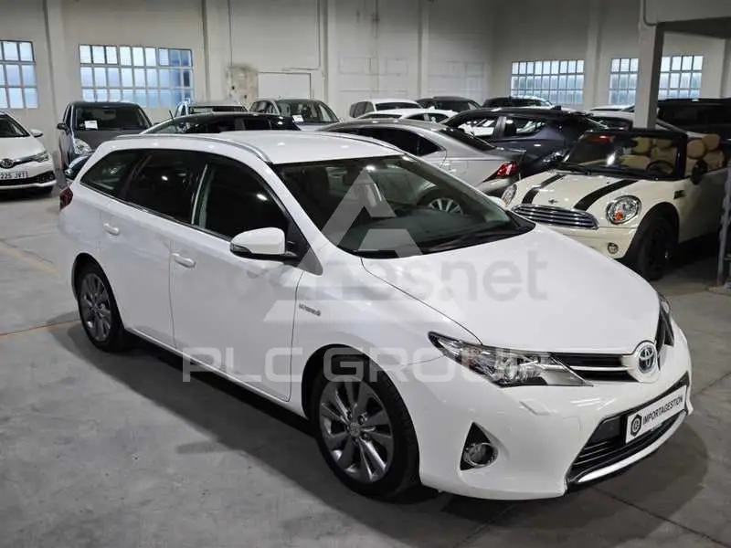 2014 Toyota AURIS