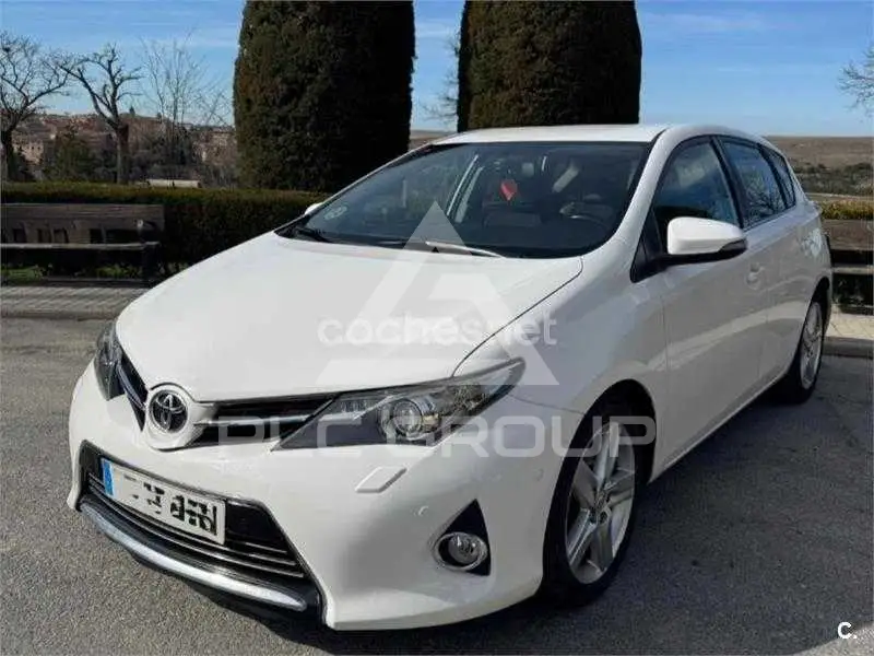 2014 Toyota AURIS