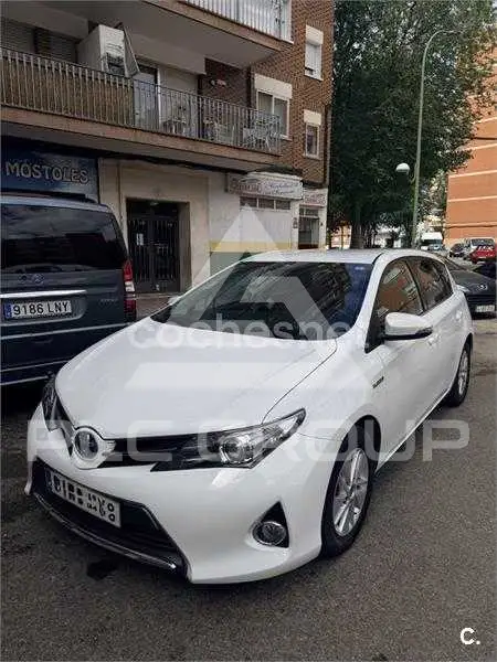 2014 Toyota AURIS
