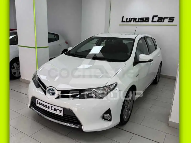 2014 Toyota AURIS