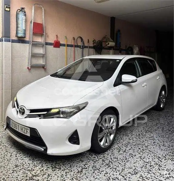 2014 Toyota AURIS