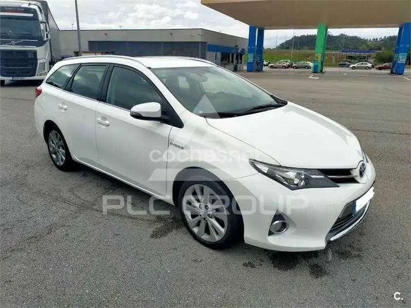 2014 Toyota AURIS