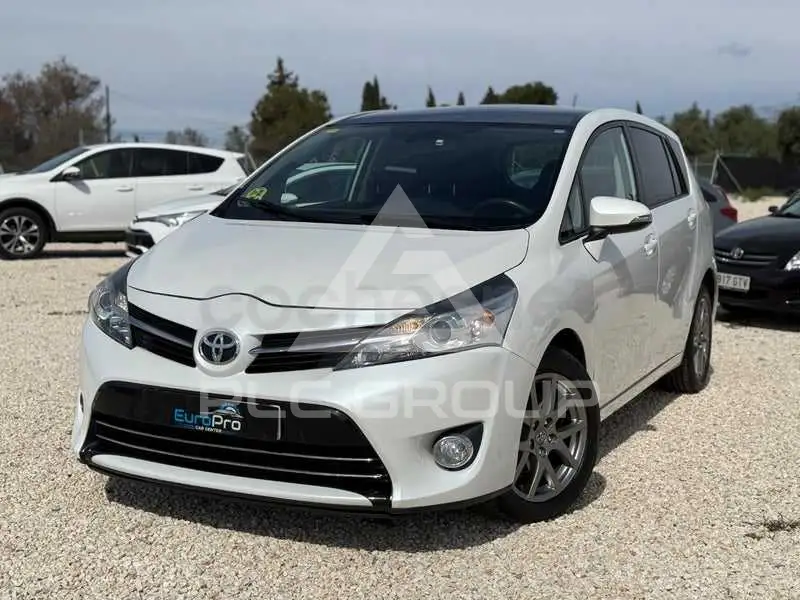 2014 Toyota VERSO