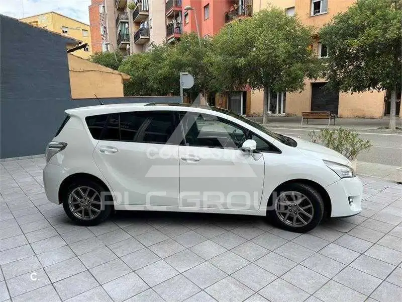 2014 Toyota VERSO