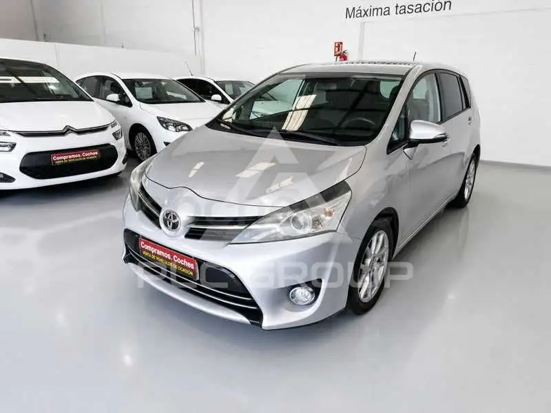 2014 Toyota VERSO