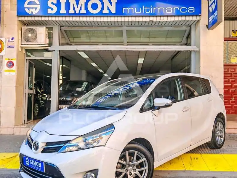 2014 Toyota VERSO