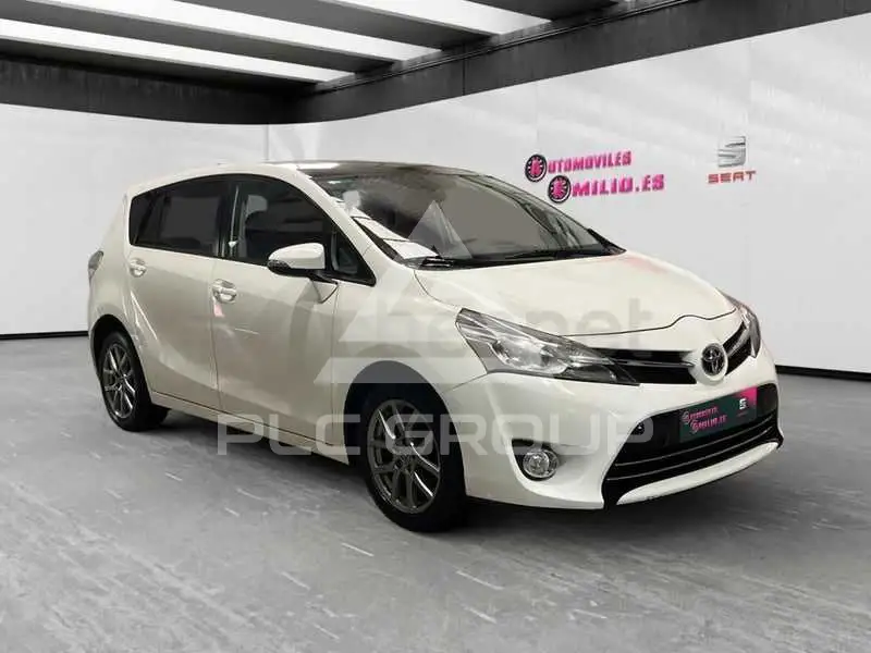 2014 Toyota VERSO