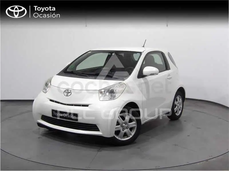 2014 Toyota IQ
