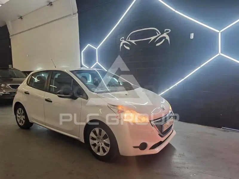 2014 Peugeot 208