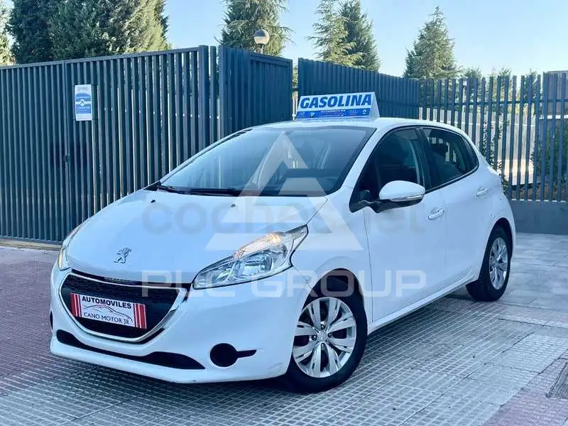 2014 Peugeot 208