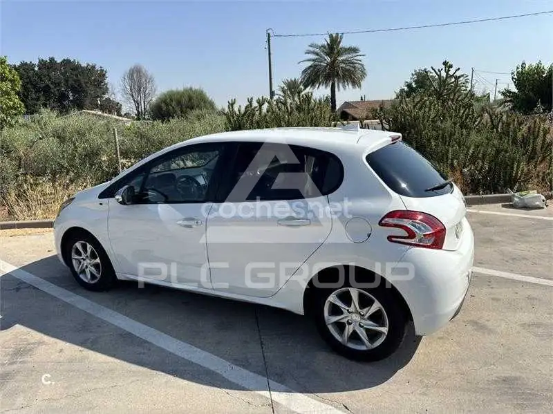 2014 Peugeot 208
