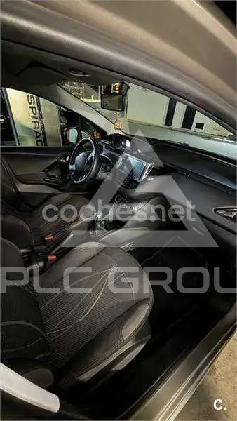 2014 Peugeot 208
