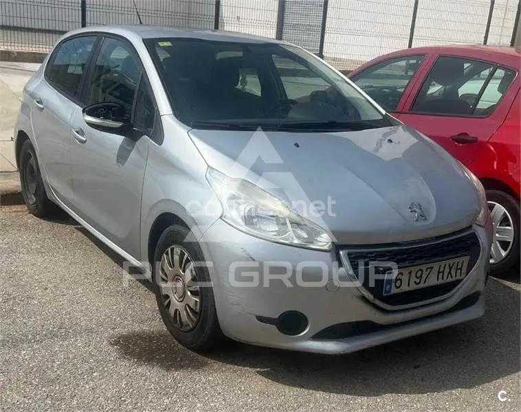 2014 Peugeot 208
