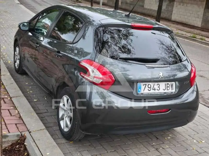 2014 Peugeot 208