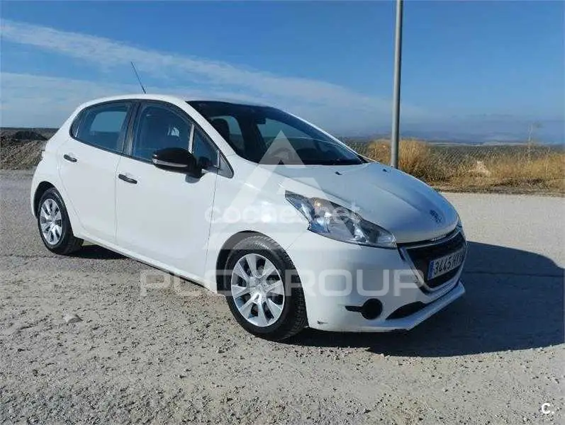 2014 Peugeot 208