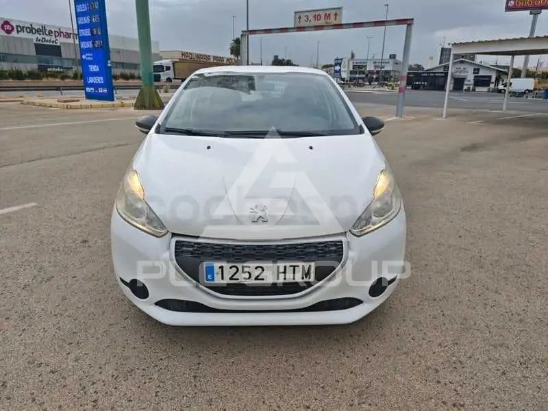 2014 Peugeot 208