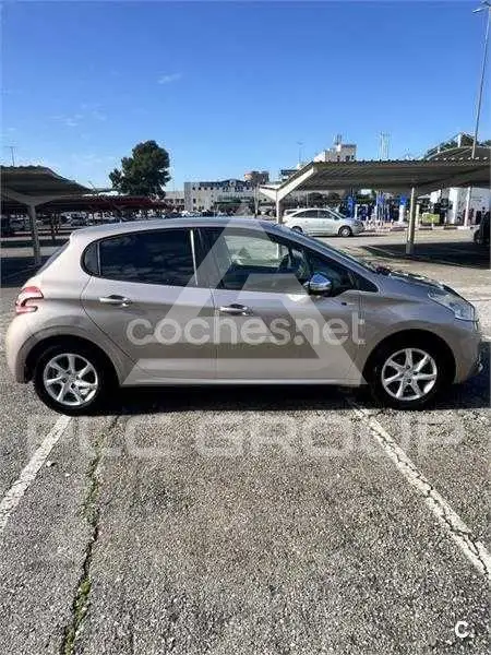 2014 Peugeot 208