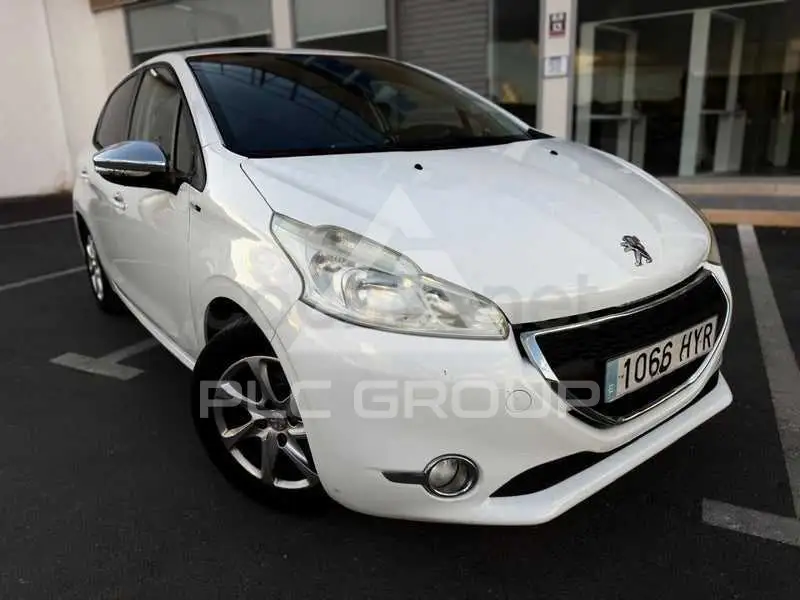 2014 Peugeot 208