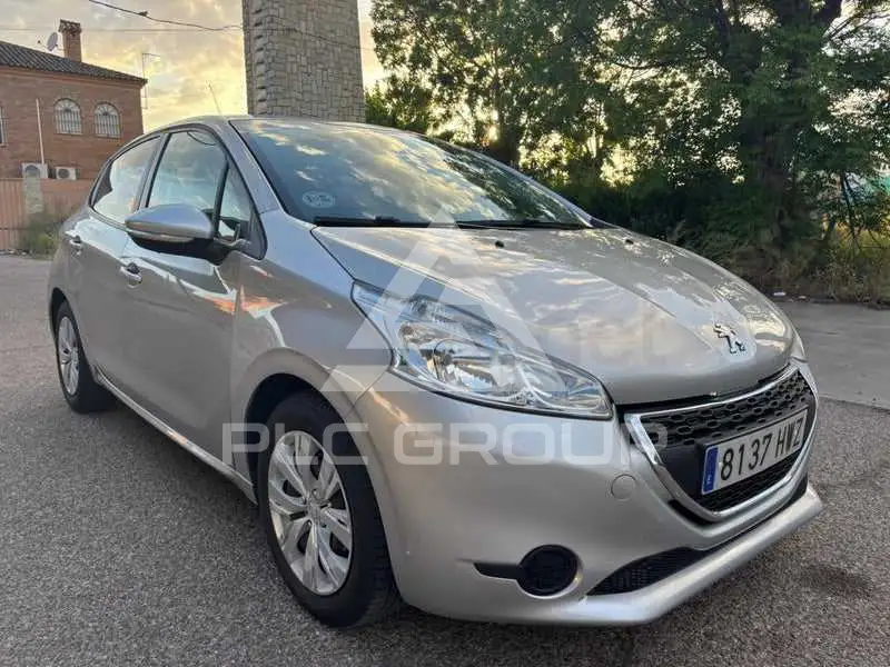2014 Peugeot 208