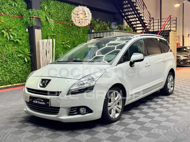 2014 Peugeot 5008