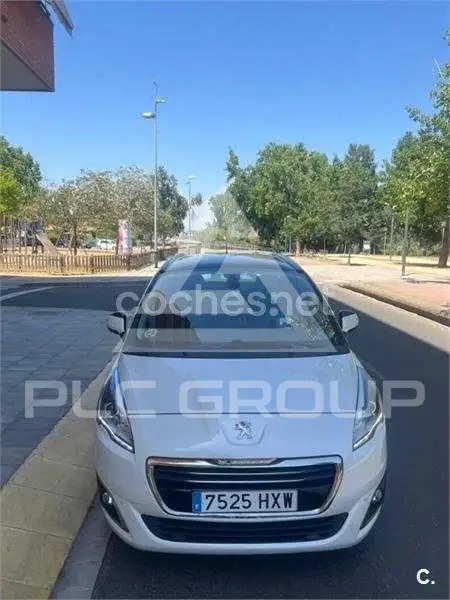 2014 Peugeot 5008