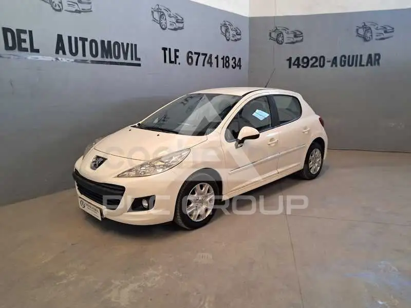 2014 Peugeot 207