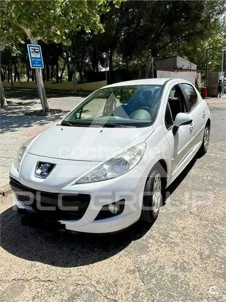 2014 Peugeot 207