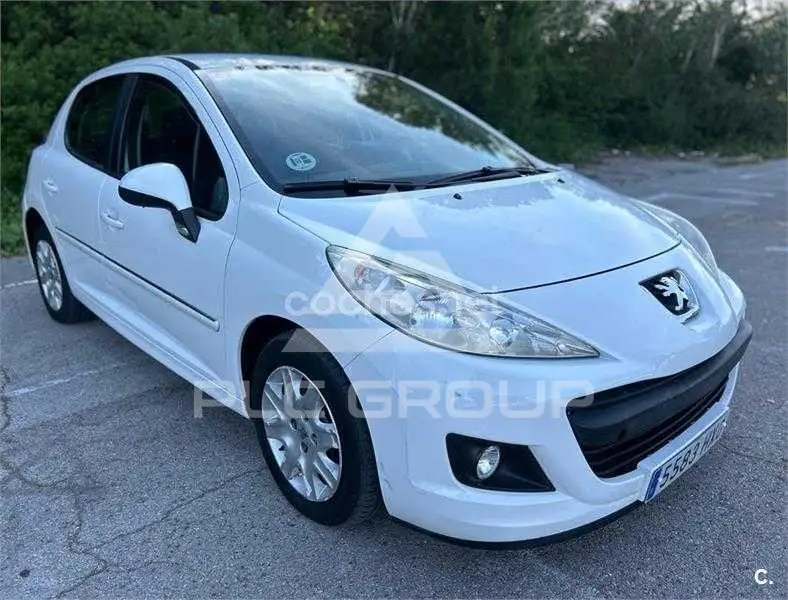 2014 Peugeot 207