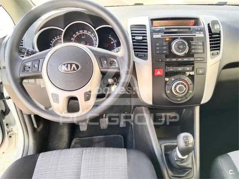 2014 KIA Venga