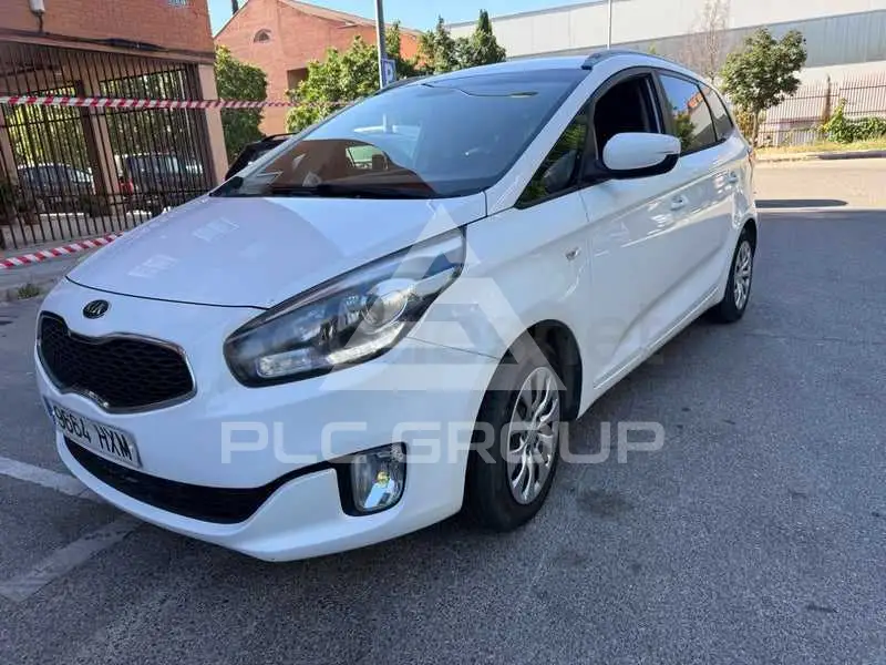 2014 KIA Carens