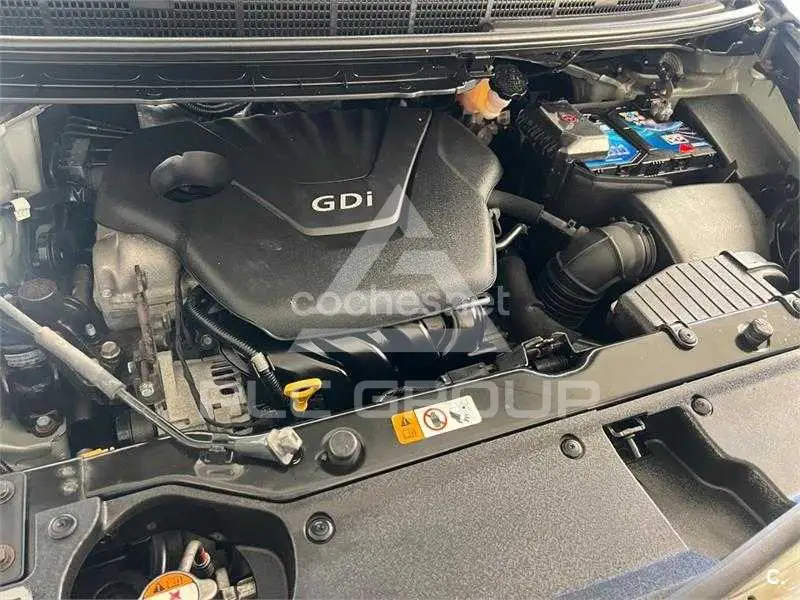 2014 KIA Carens