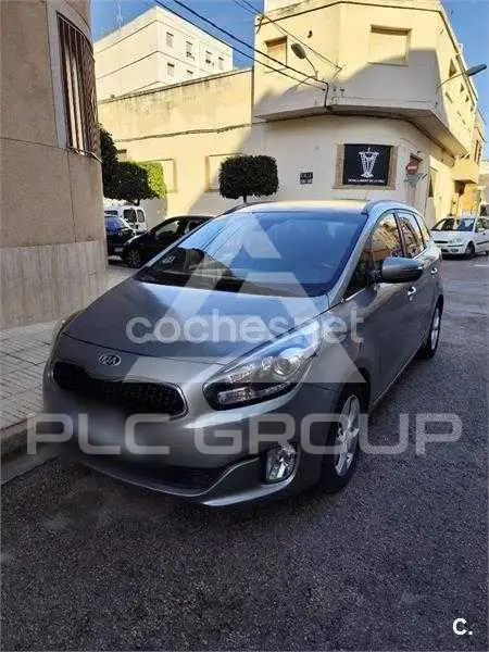 2014 KIA Carens