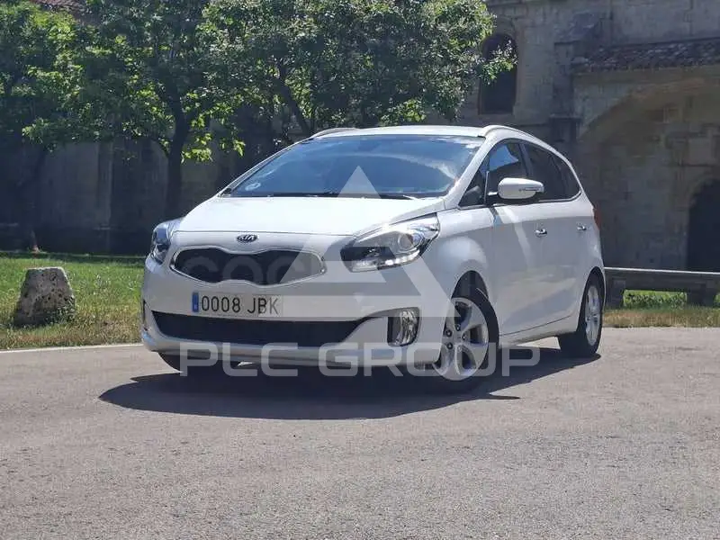 2014 KIA Carens