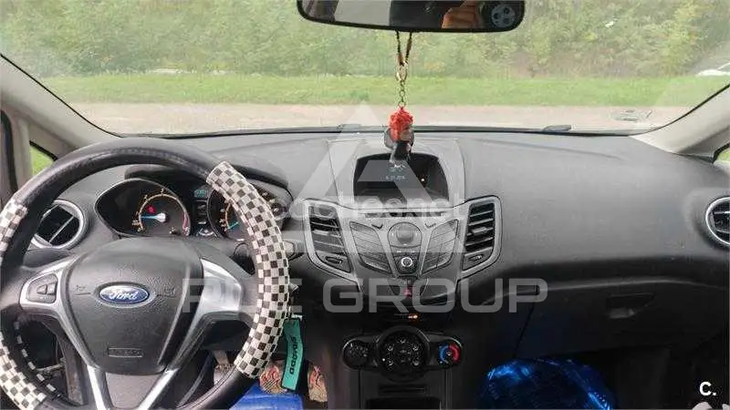 2014 Ford FIESTA